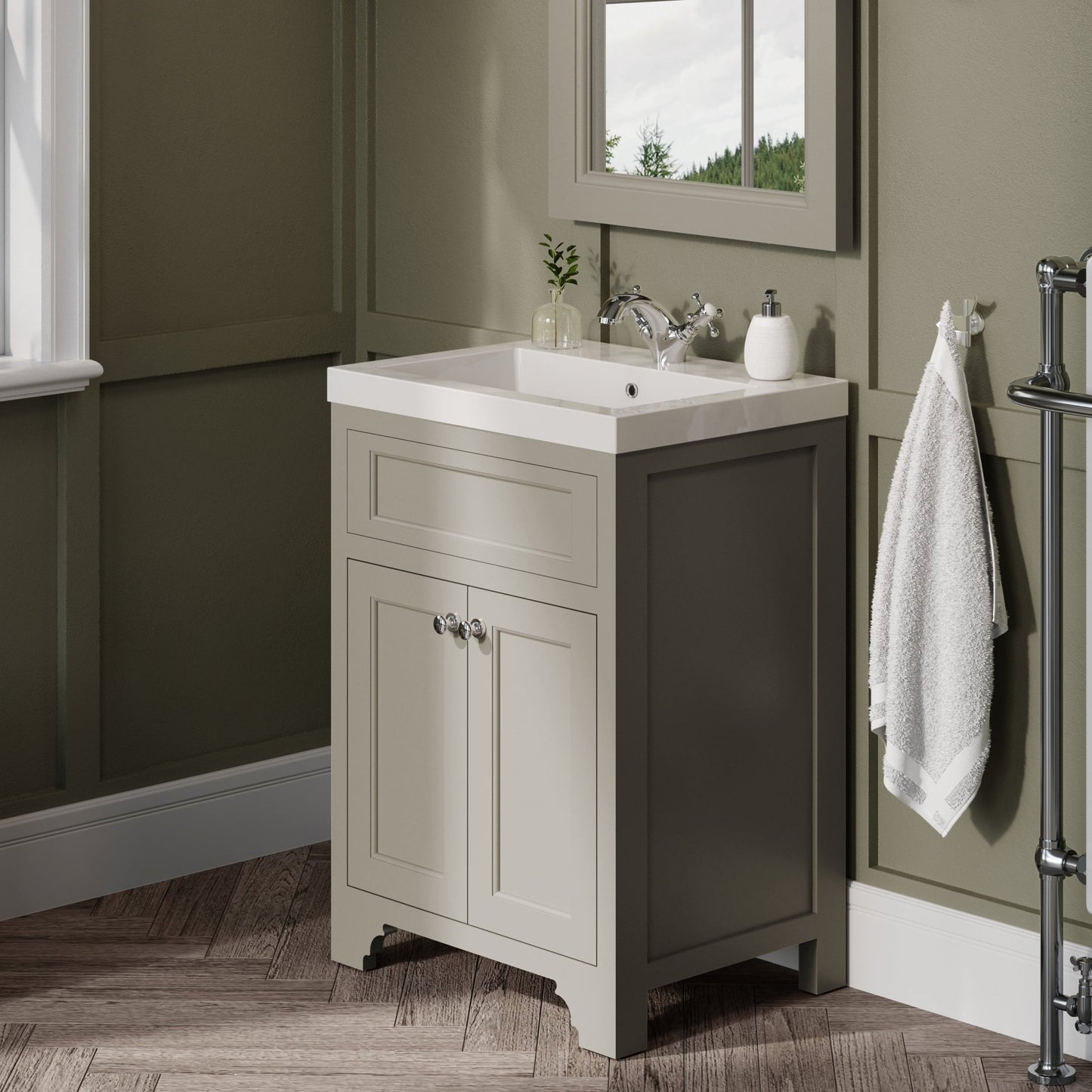  - Richmond Floorstanding Vanity Unit & Basin 600mm - Soaque
